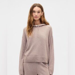 NWOT Gap Factory Relaxed CashSoft Hoodie Color Flannel taupe beige Size Small